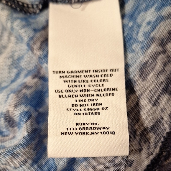 Ruby Rd. Blue and Gray Patterned Tunic - Picture 5 of 9